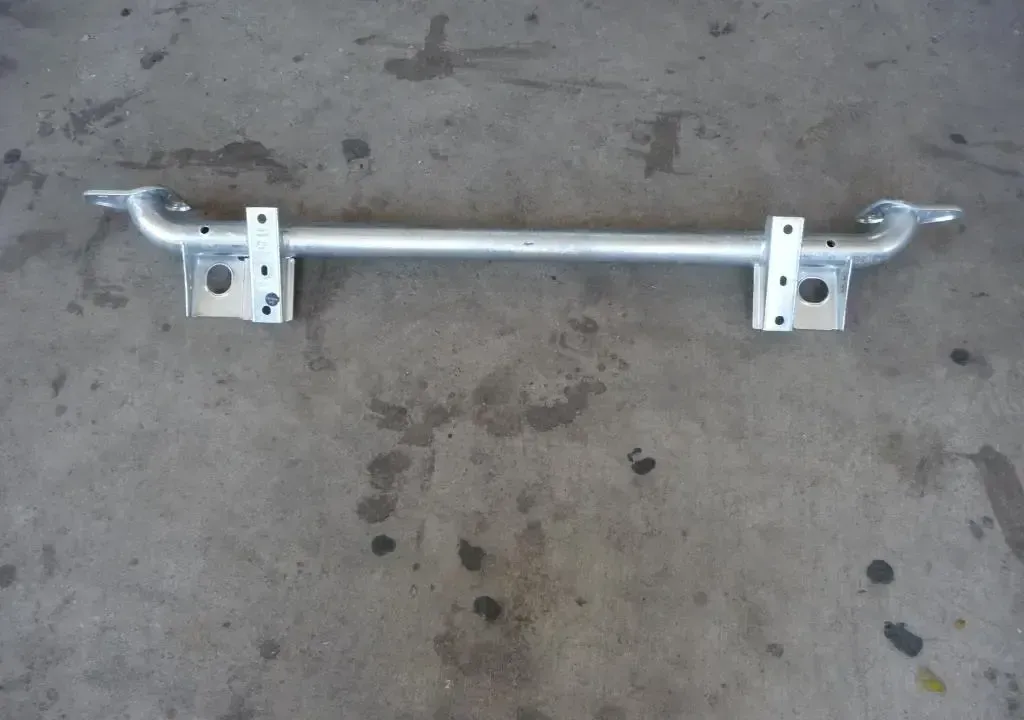 W205 BUMPER LOWER GUARD